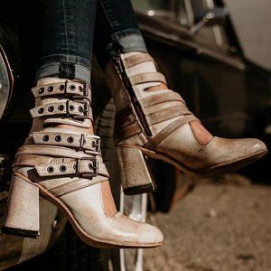 Freebird by Steven Tali Size 9 🦄